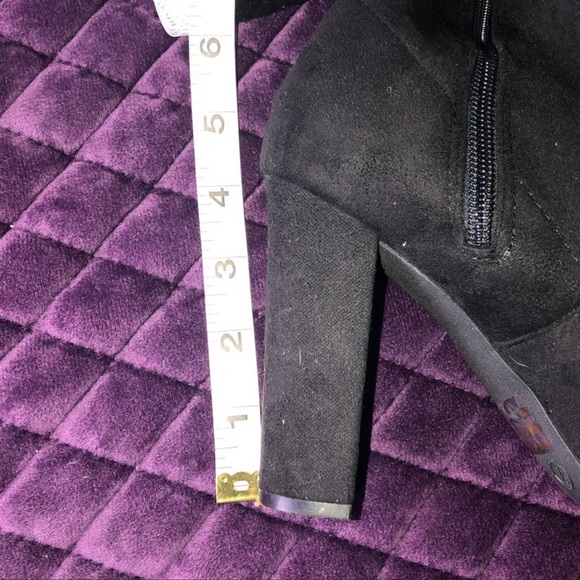 Heels boots with floral design  (SOLD) - Picture 5 of 5